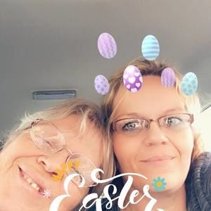 Meet your Posher, Leslie